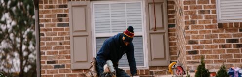 roof repair professional